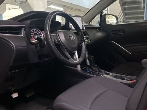 Used 2022 Toyota Corolla Cross LE FWD image 8