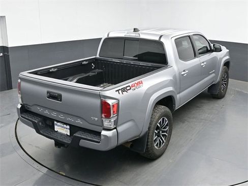 Used 2021 Toyota Tacoma TRD Sport image 39