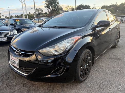 Used 2013 Hyundai Elantra GLS image 4
