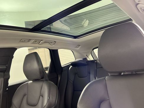 Certified 2023 Volvo XC60 B5 Plus image 16
