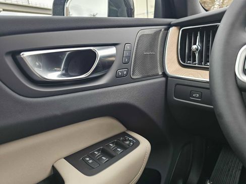 New 2026 Volvo XC60 B5 Plus w/ Climate Package image 31