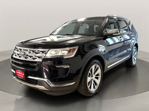 Used 2018 Ford Explorer Limited AWD/4WD image 3