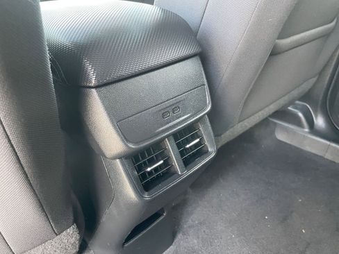 Used 2025 Chevrolet Equinox LT image 22