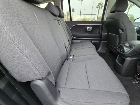 New 2026 Hyundai Ioniq 9 SE AWD/4WD image 17