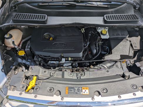 Used 2018 Ford Escape SE FWD image 33