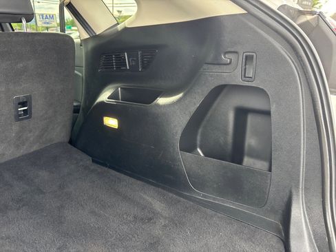Used 2017 Ford Edge SEL w/ Equipment Group 201A AWD/4WD image 22