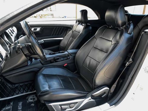 Used 2020 Ford Mustang Premium RWD image 37