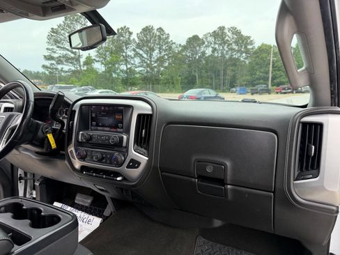 Used 2015 GMC Sierra 1500 SLE w/ SLE Value Package AWD/4WD image 24