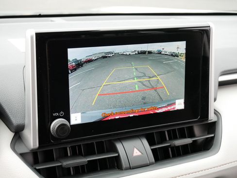 Certified 2025 Toyota RAV4 XLE AWD/4WD image 29