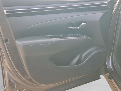 Used 2022 Hyundai Tucson SEL w/ Cargo Package image 18