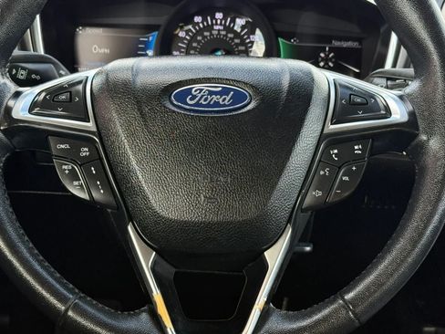 Used 2020 Ford Fusion SEL FWD image 53