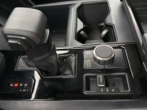Used 2023 Toyota Tundra SR5 w/ SR5 Convenience Package AWD/4WD image 16