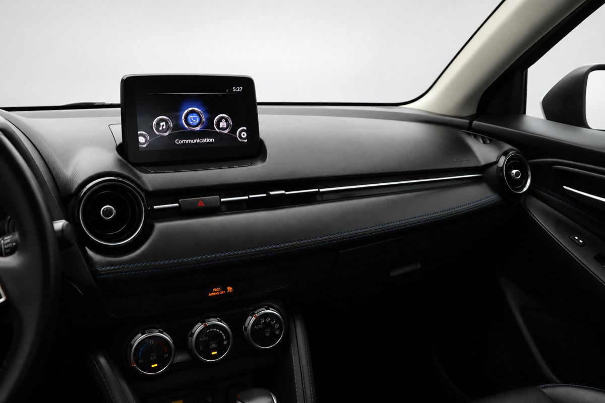 Used 2020 Toyota Yaris XLE FWD image 30