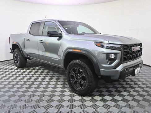 Used 2025 GMC Canyon Elevation w/ Convenience Package AWD/4WD image 7