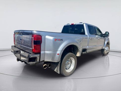 Used 2024 Ford F450 Lariat w/ Lariat Ultimate Package AWD/4WD image 3