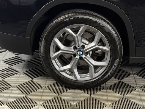 Used 2025 BMW X4 xDrive30i AWD/4WD image 12