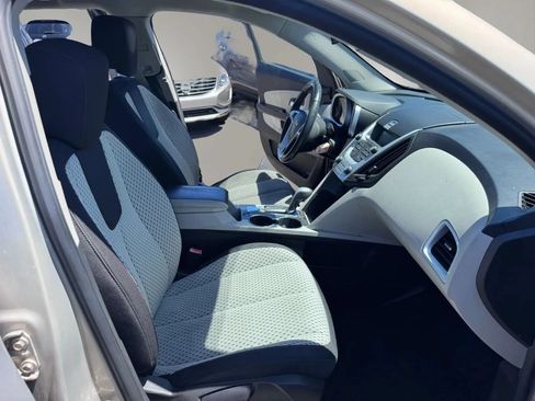 Used 2011 Chevrolet Equinox LS w/ Bluetooth Package FWD image 11