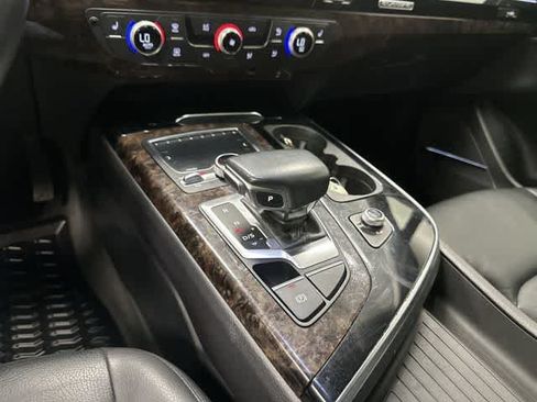 Used 2018 Audi Q7 3.0T Premium Plus AWD/4WD image 25