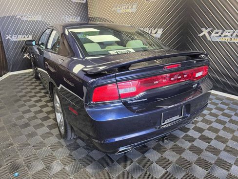 Used 2012 Dodge Charger R/T w/ Wheels & Tunes Group RWD image 10