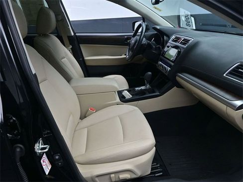 Used 2016 Subaru Outback 3.6R Limited image 31