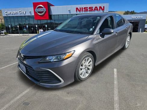 Used 2024 Toyota Camry LE image 3