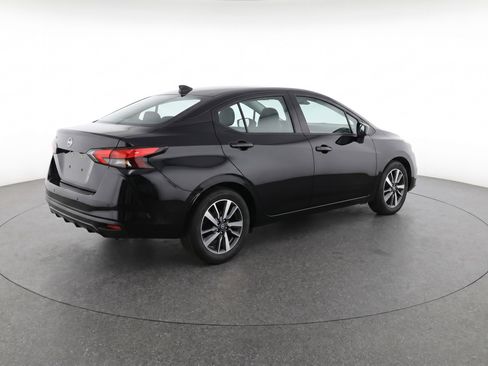 Used 2025 Nissan Versa SV image 9