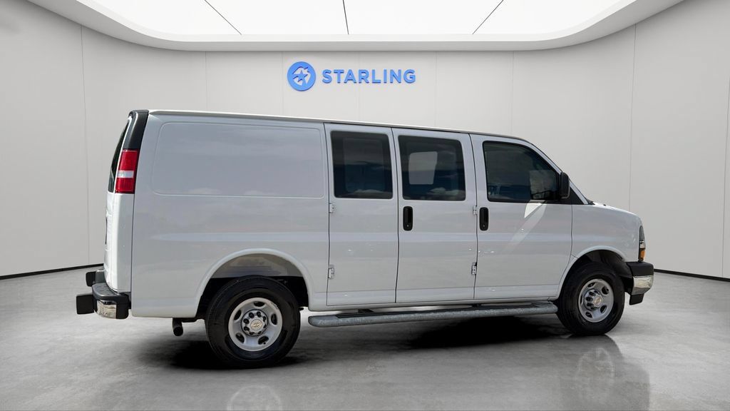 Used 2025 Chevrolet Express 2500 w/ Driver Convenience Package RWD image 10