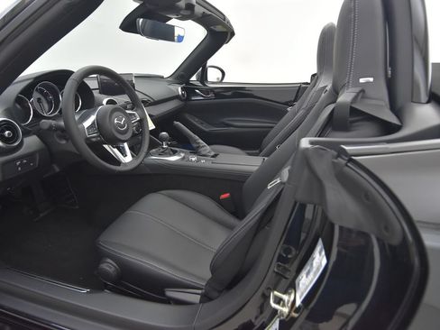 New 2026 MAZDA MX-5 Miata Grand Touring w/ Weather Package RWD image 24