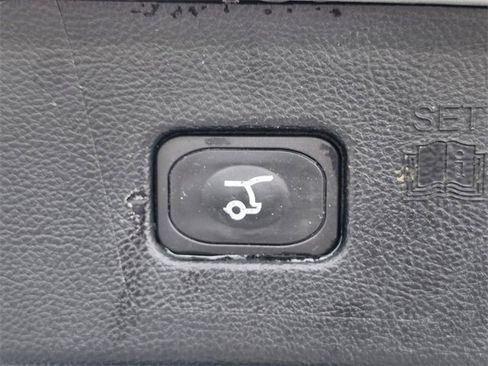 Used 2016 Ford Edge SEL w/ Equipment Group 201A image 31