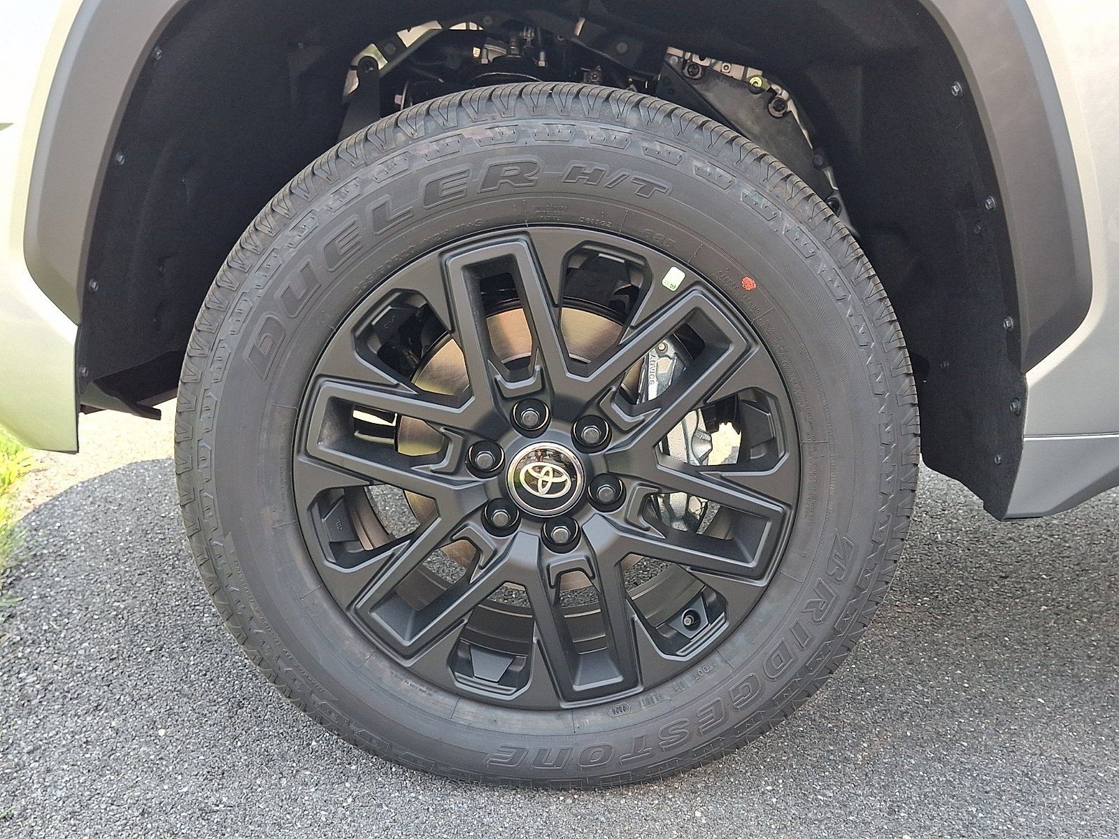 New 2026 Toyota Tundra Limited AWD/4WD image 4