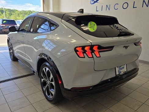 Used 2022 Ford Mustang Mach-E Premium image 15