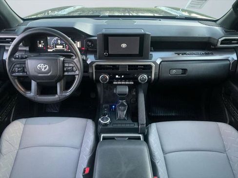 Certified 2025 Toyota Tacoma SR5 AWD/4WD image 12