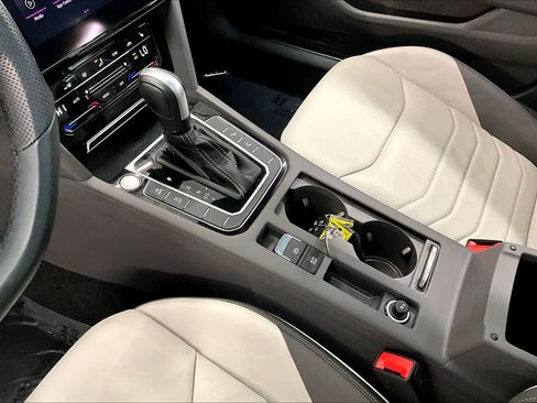 Used 2023 Volkswagen Arteon SEL Premium image 20