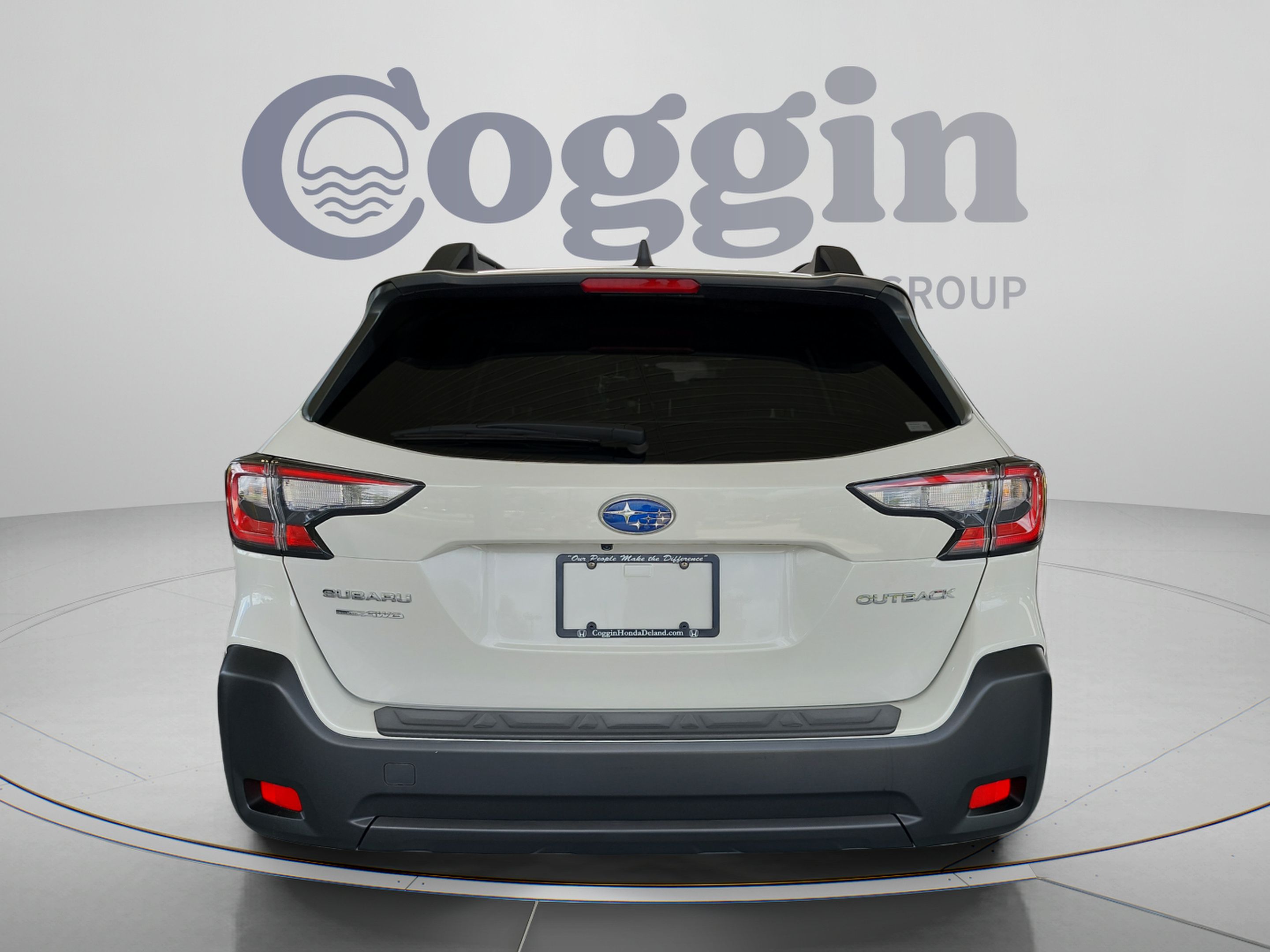 Used 2025 Subaru Outback Premium AWD/4WD image 4