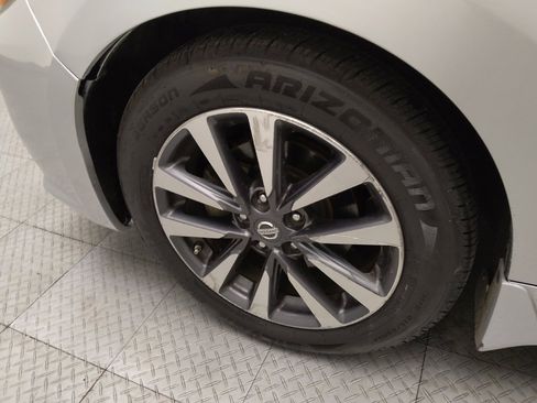 Used 2016 Nissan Altima 2.5 SV image 31