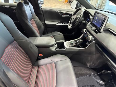Used 2022 Toyota RAV4 XSE w/ Weather Package AWD/4WD image 20