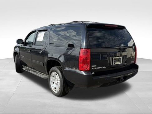Used 2012 GMC Yukon XL SLT AWD/4WD image 3