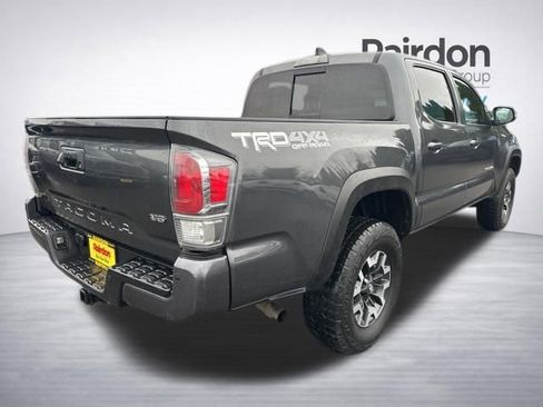 Used 2022 Toyota Tacoma TRD Off-Road w/ Technology Package image 40