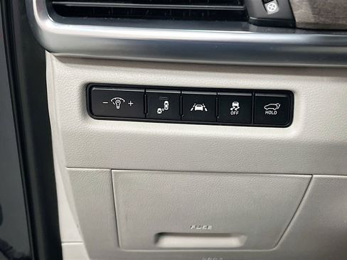 Used 2021 Kia Telluride EX w/ EX Premium Package FWD image 10