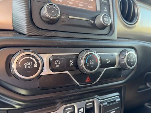 Used 2020 Jeep Wrangler Unlimited Sport S AWD/4WD image 17