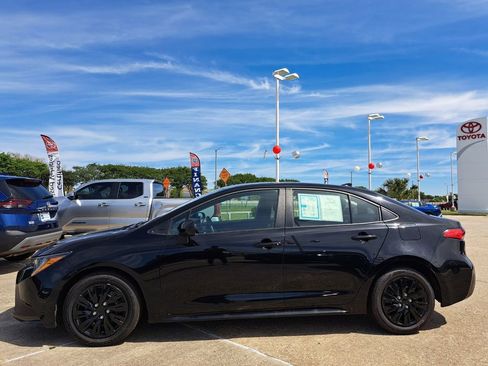 Used 2024 Toyota Corolla LE image 8