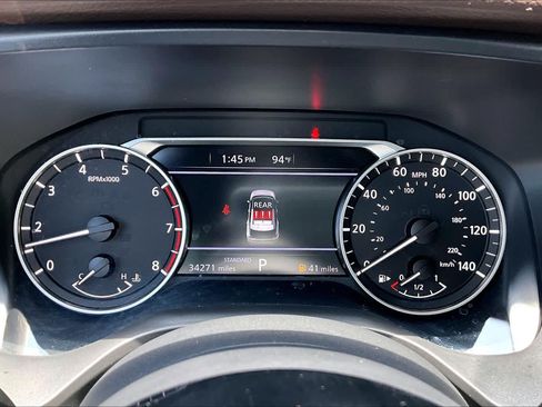 Certified 2023 Nissan Rogue SV FWD image 25