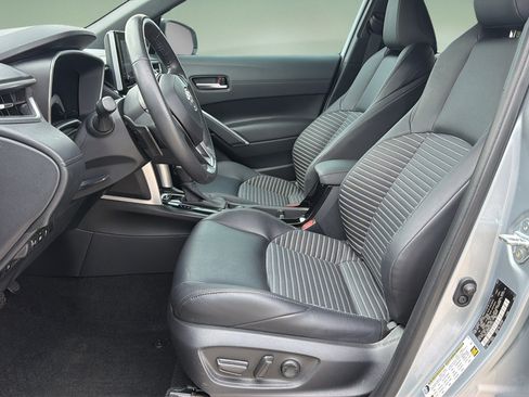 Used 2023 Toyota Corolla Cross AWD Hybrid image 19
