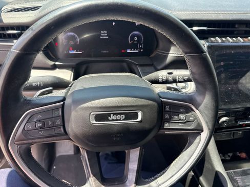 Used 2021 Jeep Grand Cherokee L Limited AWD/4WD image 24