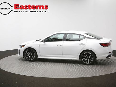 Used 2024 Nissan Sentra SR w/ SR Premium Package FWD image 61