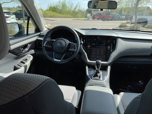Used 2024 Subaru Outback Premium AWD/4WD image 19