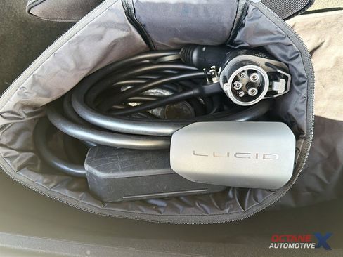 Used 2023 Lucid Air Touring AWD/4WD image 35