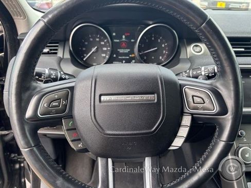 Used 2019 Land Rover Range Rover Evoque SE image 25