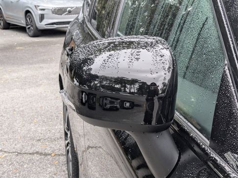 Used 2023 Volvo XC60 B5 Plus w/ Protection Package image 11