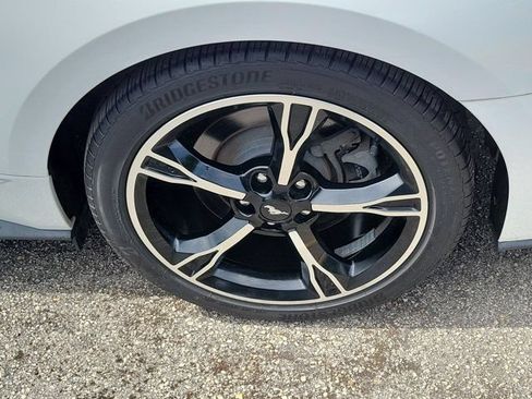 Used 2016 Ford Mustang GT Premium RWD image 9